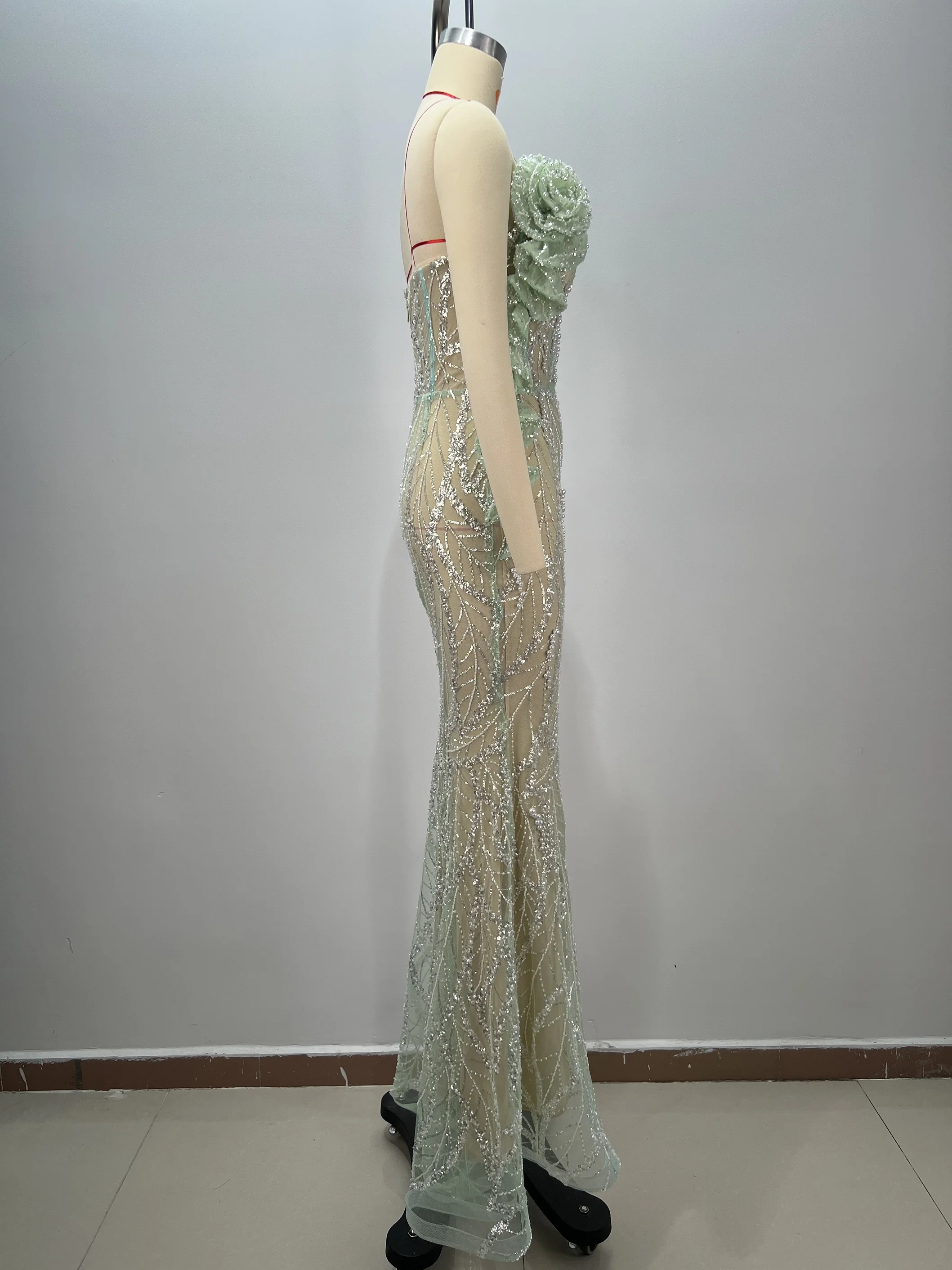 Women's Light Green Bandage Dress Sheer Tulle Leaf Embroidery Thin Straps Backless Mermaid Gown Green Accent Formal Party