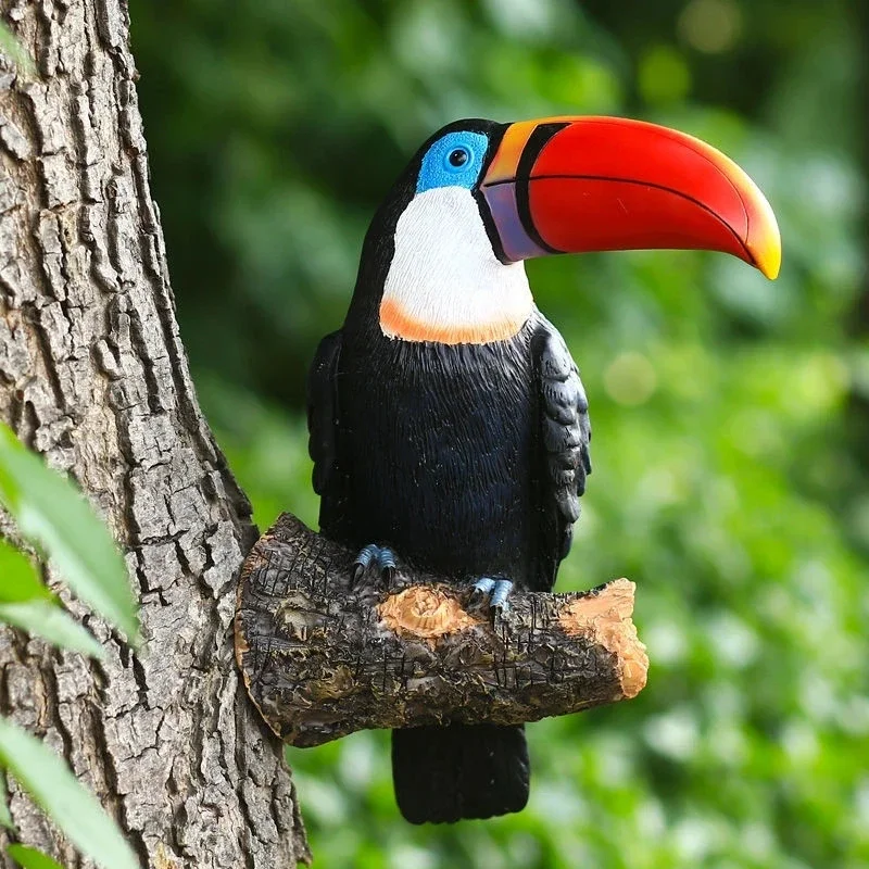 Toucan Bird Figurine Tree Hugger Decor Hanging Resin Ornaments Garden Statue Creative Simulation Animal Outdoor Yard Decoration