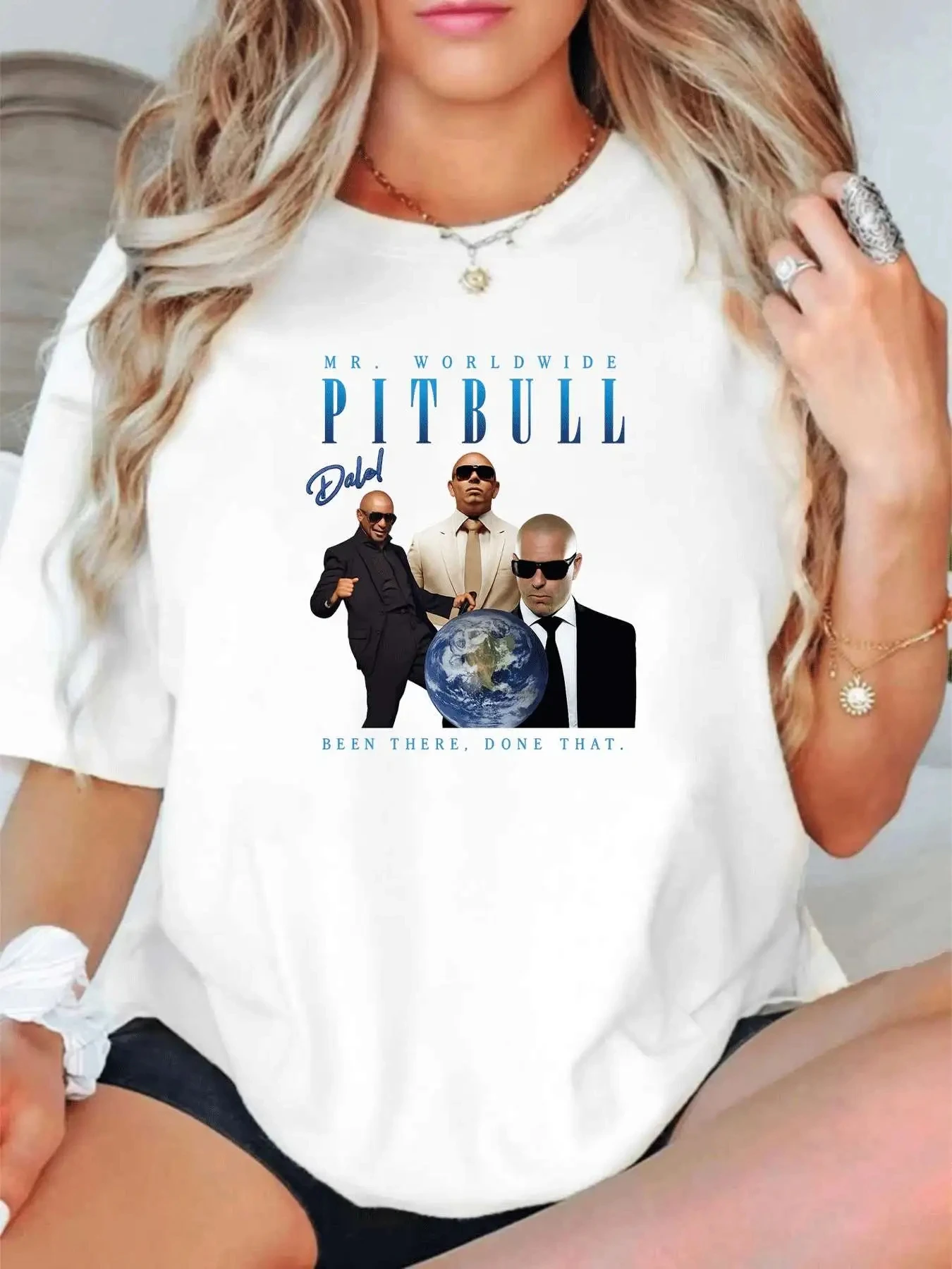 

【1142585】 Женская футболка больших размеров с круглым вырезом и короткими рукавами, эластичными половинными рукавами и модными принтами