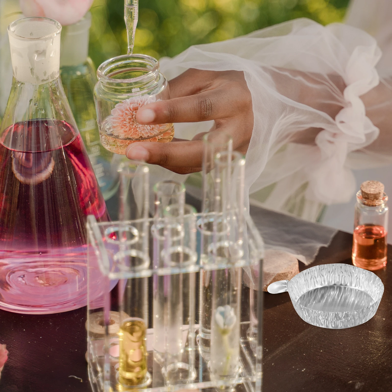 

100pcs Aluminum Foil Weighing Trays Disposable Lab Pans Crimped Wall Heat Resistant Small Sample Plates For Dispensing Storage