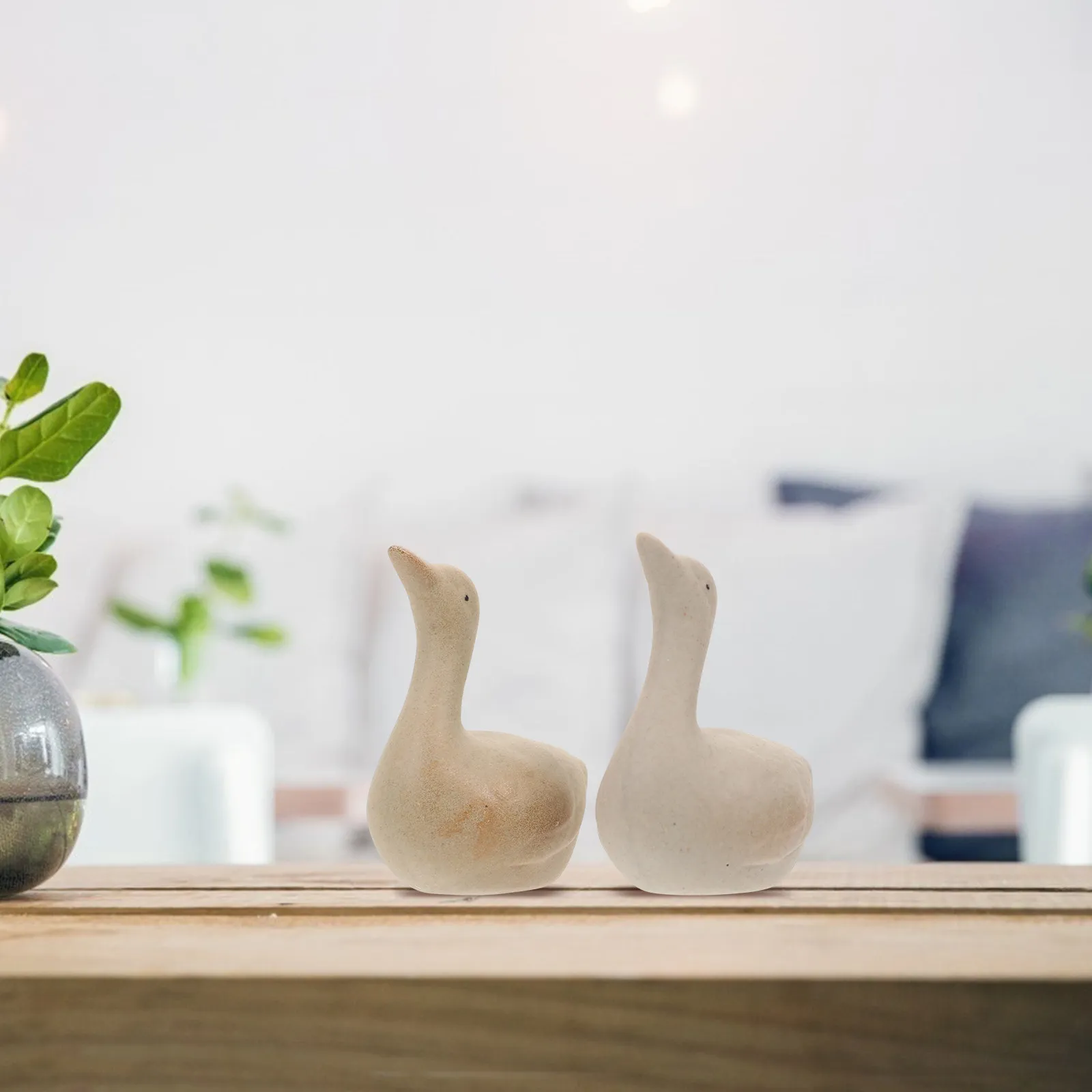 2Pcs Ceramic Swan Flower Pot Decor Animal-Shaped Garden Adornment for Balcony Yard Desktop Micro Landscape Succulent Planter