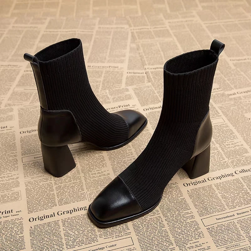 Botas de salto alto de cabeça quadrada, meias e botas elásticas, estilo britânico, saltos grossos, botas curtas casuais, primavera, outono, inverno, novidade, 2022