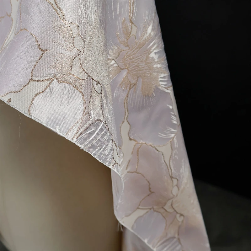 Champagne Colored Large Flower Woven Gold Silhouette Glossy Jacquard Fabric High-end Custom Dress Cheongsam Skirt Fabric