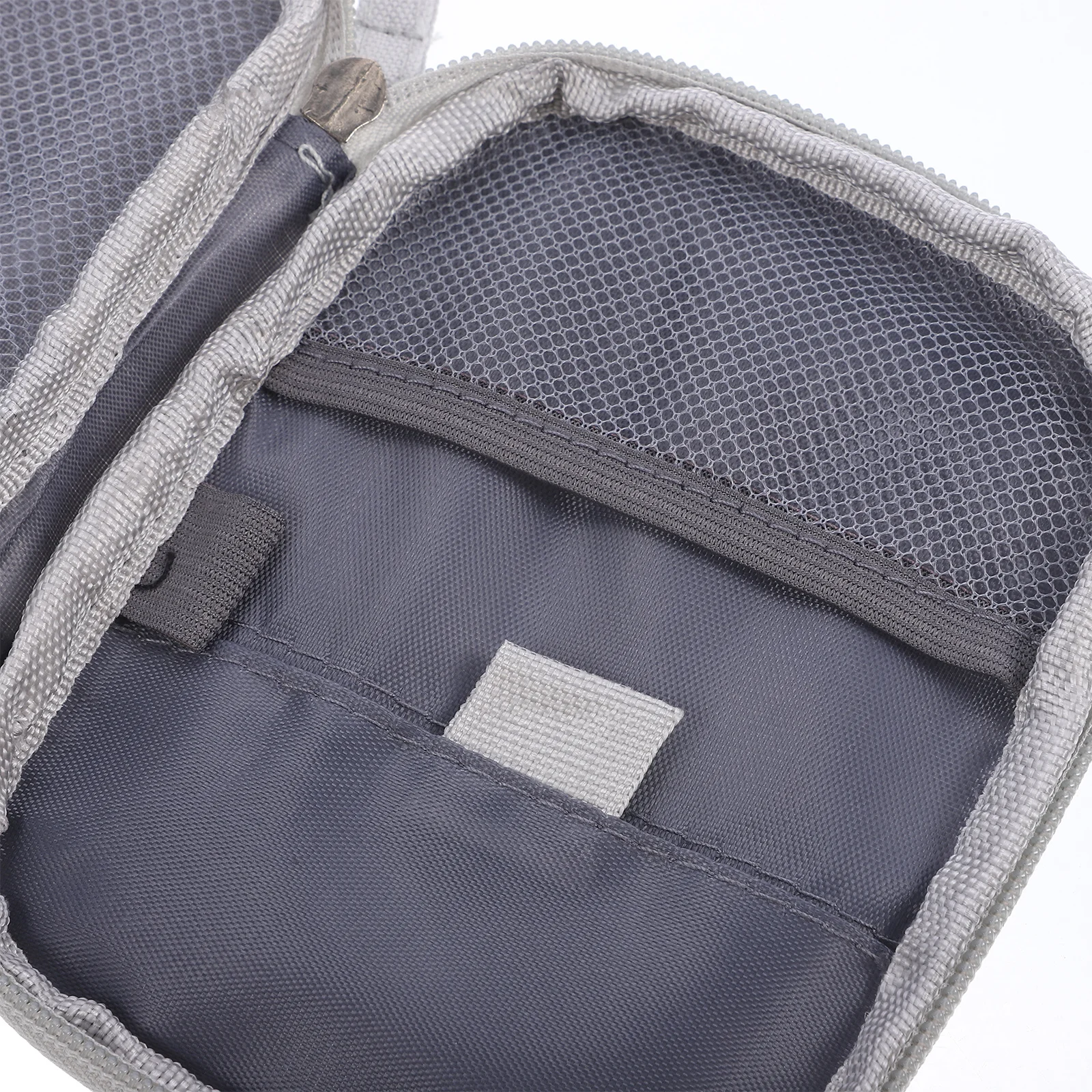 حقيبة طبية محمولة صغيرة خفيفة الوزن للإسعافات الأولية للسفر في الهواء الطلق منظم طبي في حالات الطوارئ بسحاب إغلاق متين