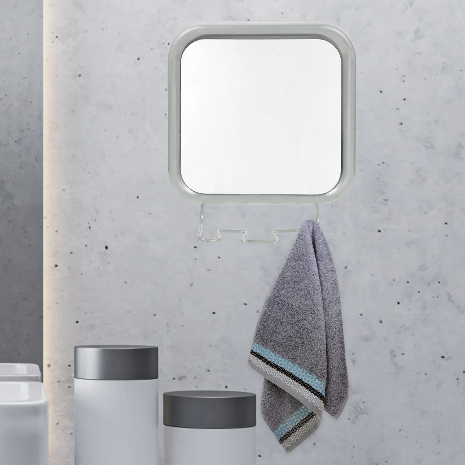 Shower Mirror Fogless Suction Cup Design Hd Reflective Surface for Bathroom Shaving Makeup Vanity Wall Mount No Damage