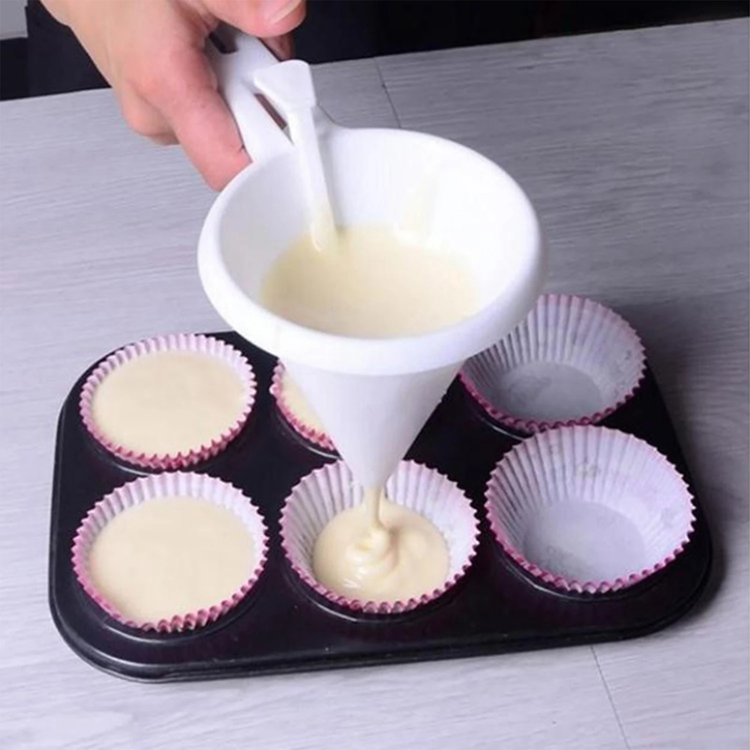 Handheld Batter Dispenser Chocolate Candy Icing Foodgrade Funnel Pancake Cream Cookie Cupcake Baking Tool Kitchen Supplies