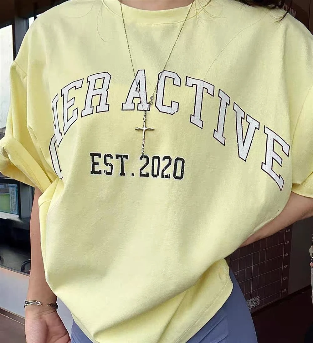Retro Collegiate Sporty Casual Aesthetic Distressed Varsity Typography Print Breathable Cotton Unisex Crew Neck T-Shirt