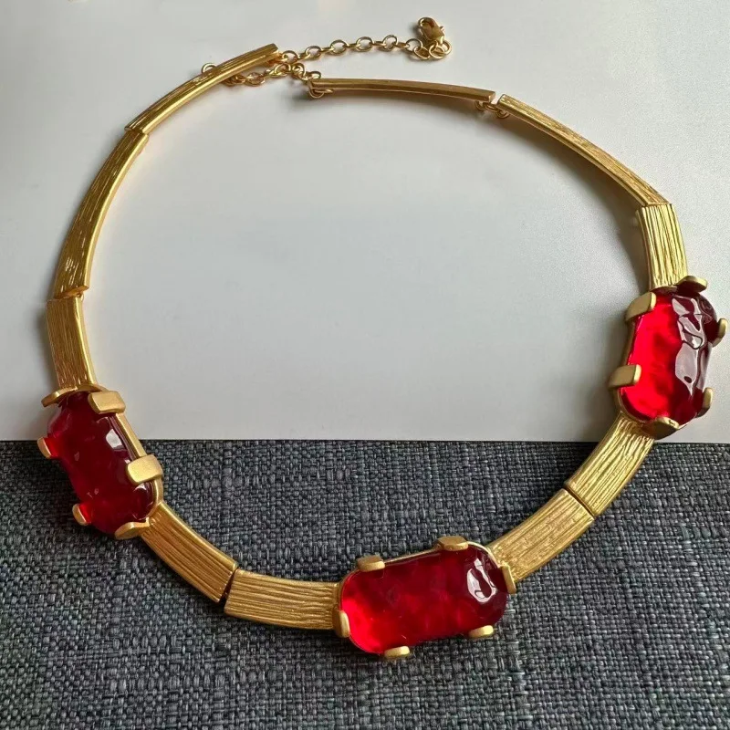 VKVVA Fashion Jewelry Vintage Geometric Rectangular Red Glass Jelly Snake Chain Necklace for Women