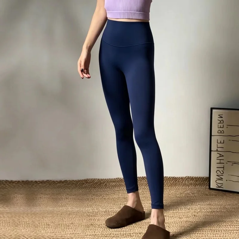 Damen-Stretch-Leggings mit hoher Taille, integriertem Innenfutter, ohne Unterwäsche, Scrunch-Design, Po-Lifting-Effekt, Yoga-Hose für Pilates und Workout – Detail 7