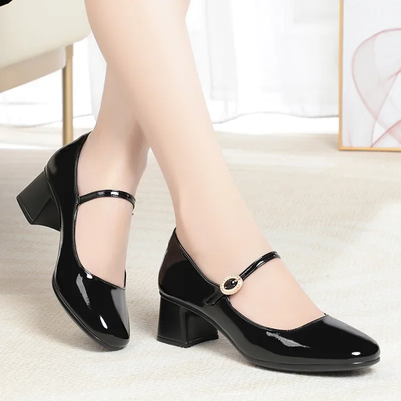 5cm Vintage Shallow Patent Leather Shoes Women Mary Janes 2024 Spring Med Block Heels Shoes Black for Office Mom Dance Work