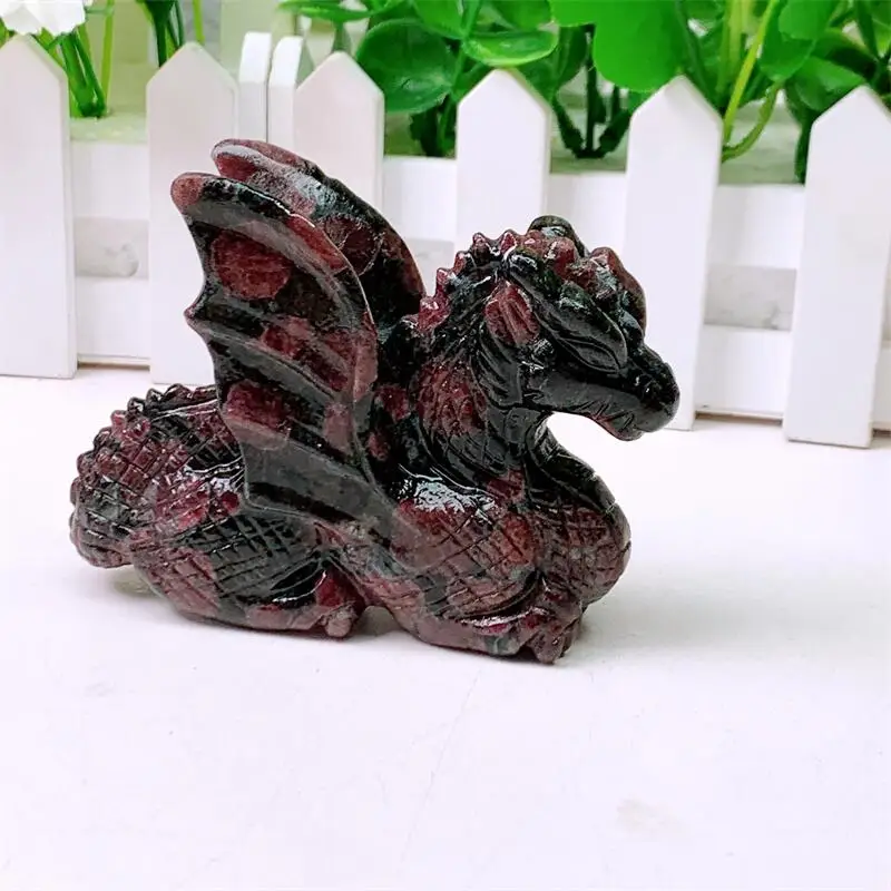 9.5CM Natural Garnet Fly Dragon Carving Figurine Fashion Holiday Gift Quartz Carving, Healing Home Decoration 1Pc