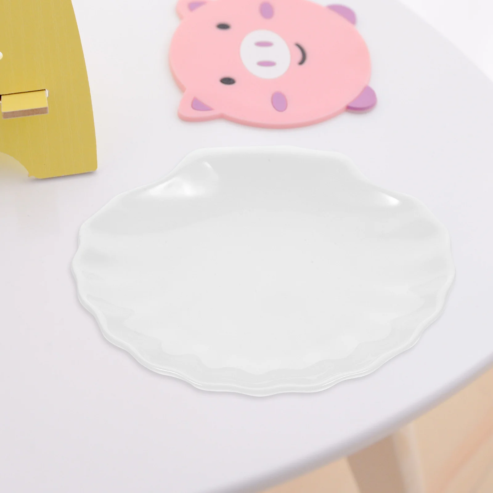 

Beautiful Ceramic Jewelry Tray Trinkets Dish Storage Plate Fine Texture Smooth Edges Bedroom Earring Dish Desktop Adorn