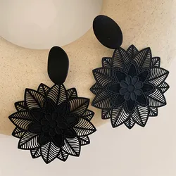 Korean Black Flower Hollow Pattern Earrings for Women Vintage Long Temperament Geometric Dangle Earrings Gothic Party Jewelry