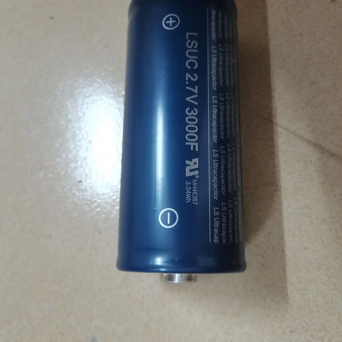 韓国製lsuc-27v-3000fスーパーキャパシタ、スポット溶接用ファラッドキャパシタ、高電流スクリューターミナル、超低esr、自動車エンジン用