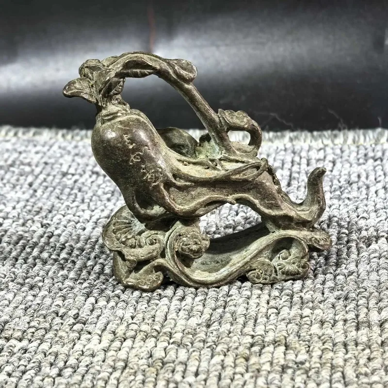 Vintage Patina Copper Ginseng Ruyi Figurine Hand Carved Mini Metal Statue Desktop Tea Table Decor Collectible Craft Gift