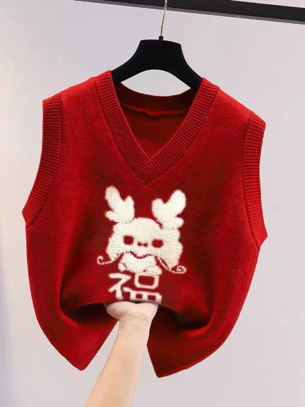 

Красный вязаный женский жилет: модный свитер-топ для осени и зимы, V-образный вырез, повседневный стиль, стандартная длина