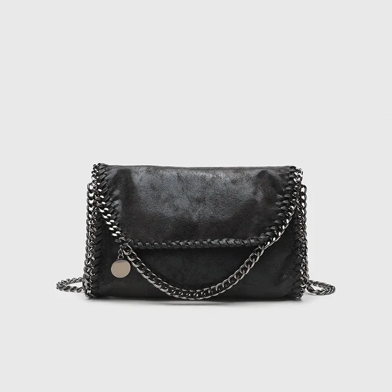 

Fashionable Multi-Functional Iron Chain Single Shoulder Bag Hip Hop Style Cover Opening Polyester Lining Envelope Bag For Women