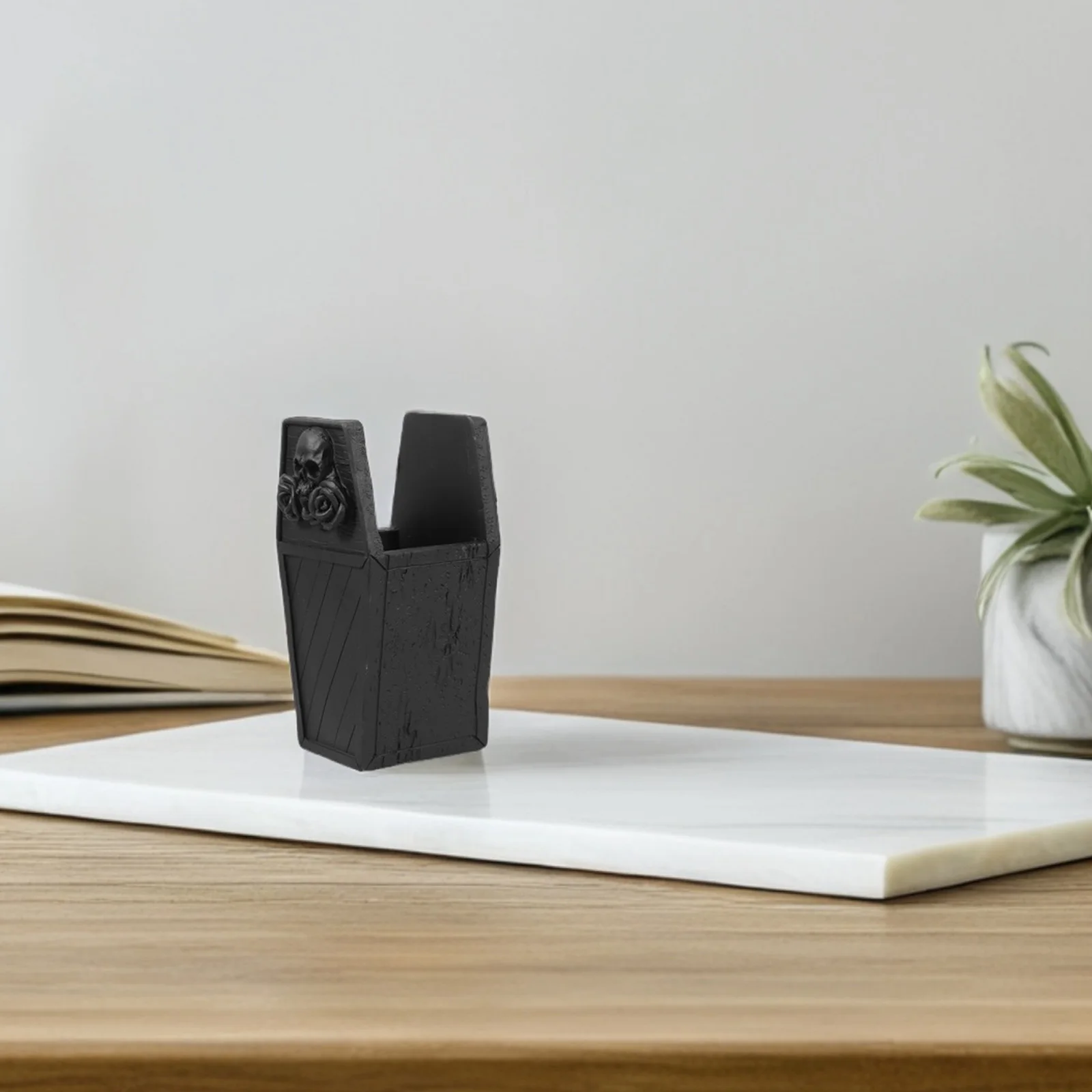 Goth Skull Coffin Resin Pen Organizer Spooky Desk Storage Case Makeup Brush Holder Vanity Desktop Storage Container for Office