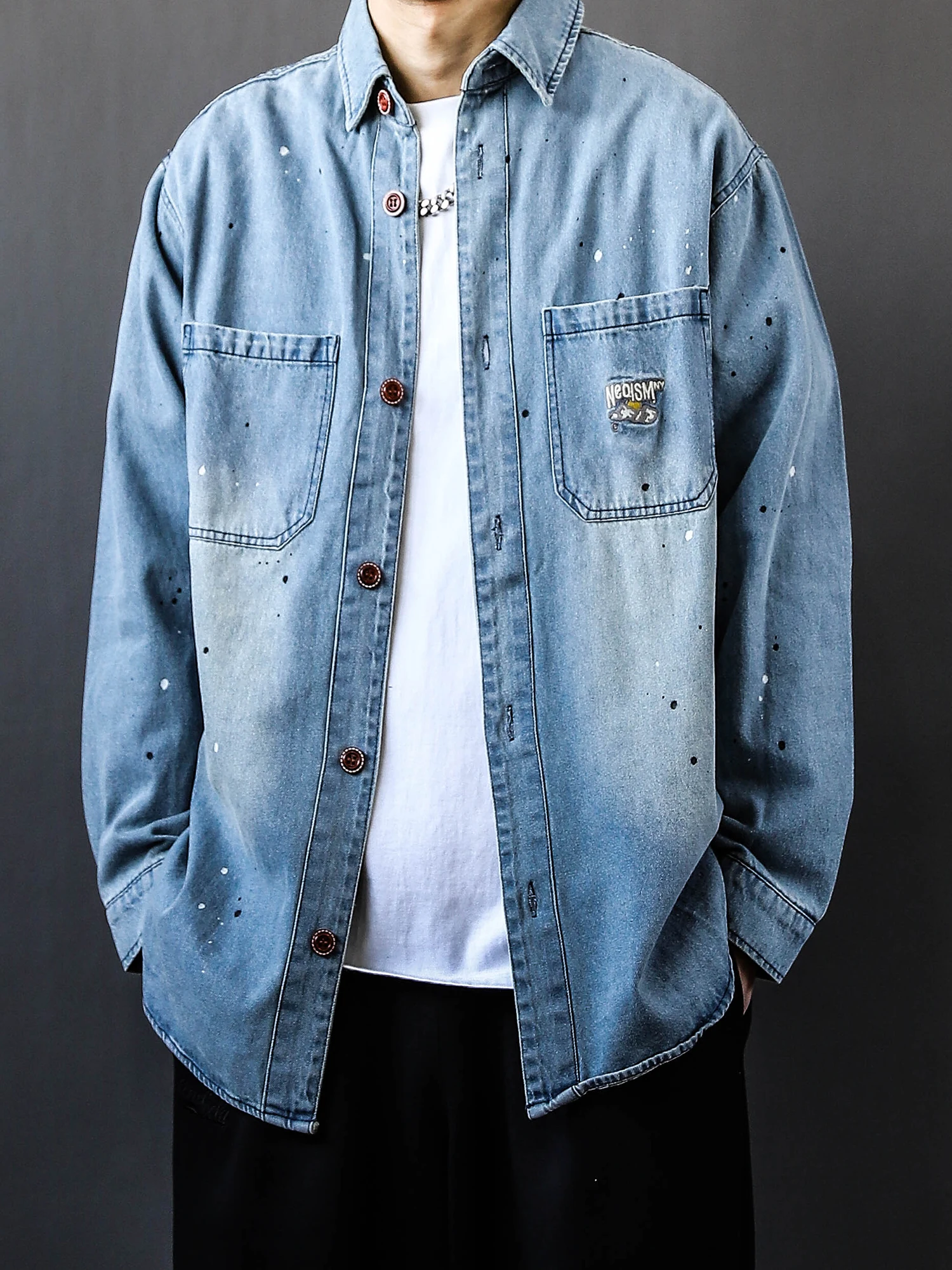 

Ретро-джинсовая рубашка в американском стиле с вышивкой и эффектом брызг краски, мужская, весенне-осенняя, светло-голубая, премиум-класса, с отложным воротником Haome