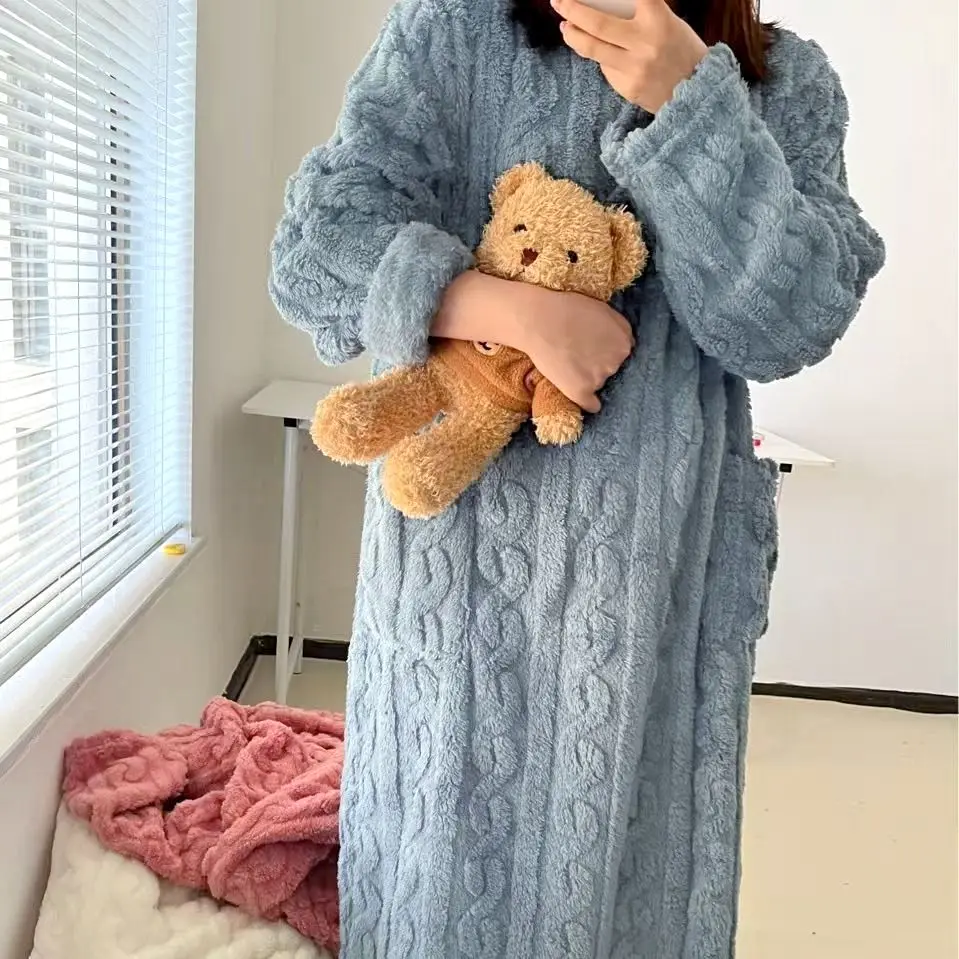 Winter Fleece Thermal Women's Long Nightgown Cute Korean Version Pajamas New Sleepwear Robes Warm. Sleeping Dresses Clothes Midi