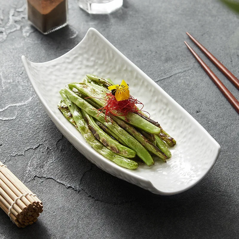 Vegetable Salad Bowl Hotel Ship shaped Restaurant Alien Cold Vegetable Bowl Ceramic White Dessert Tableware