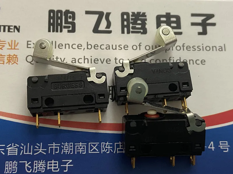 

1PCS Swiss V4NCS waterproof and dustproof micro switch 3 feet with roller pendulum stroke limit push switch IP67 5A250VAC