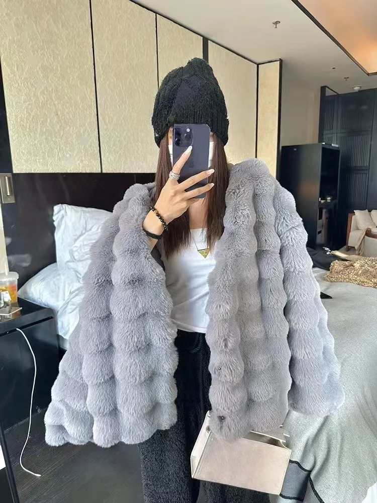 White Fur Coat for Women 2024 Autumn and Winter New Style Short Imitation Fur Plush Collarless Top Short Top Warm and Trend