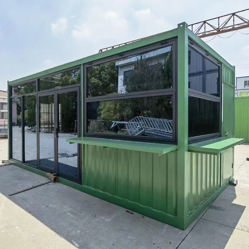 Internet-Promi-Uhr im Haus