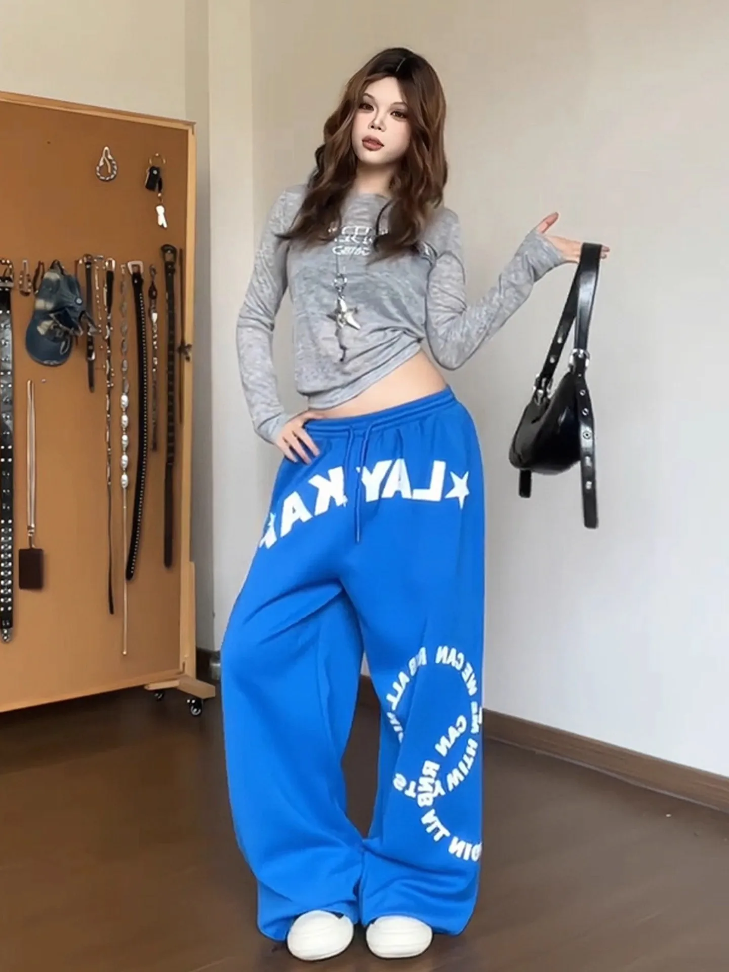 بنطلون رياضي كاجوال على الطراز الأمريكي للنساء، موديل خريف وشتاء جديد مع طباعة حروف، بنطلون واسع الساق مستقيم، بنطلون رقص الج...