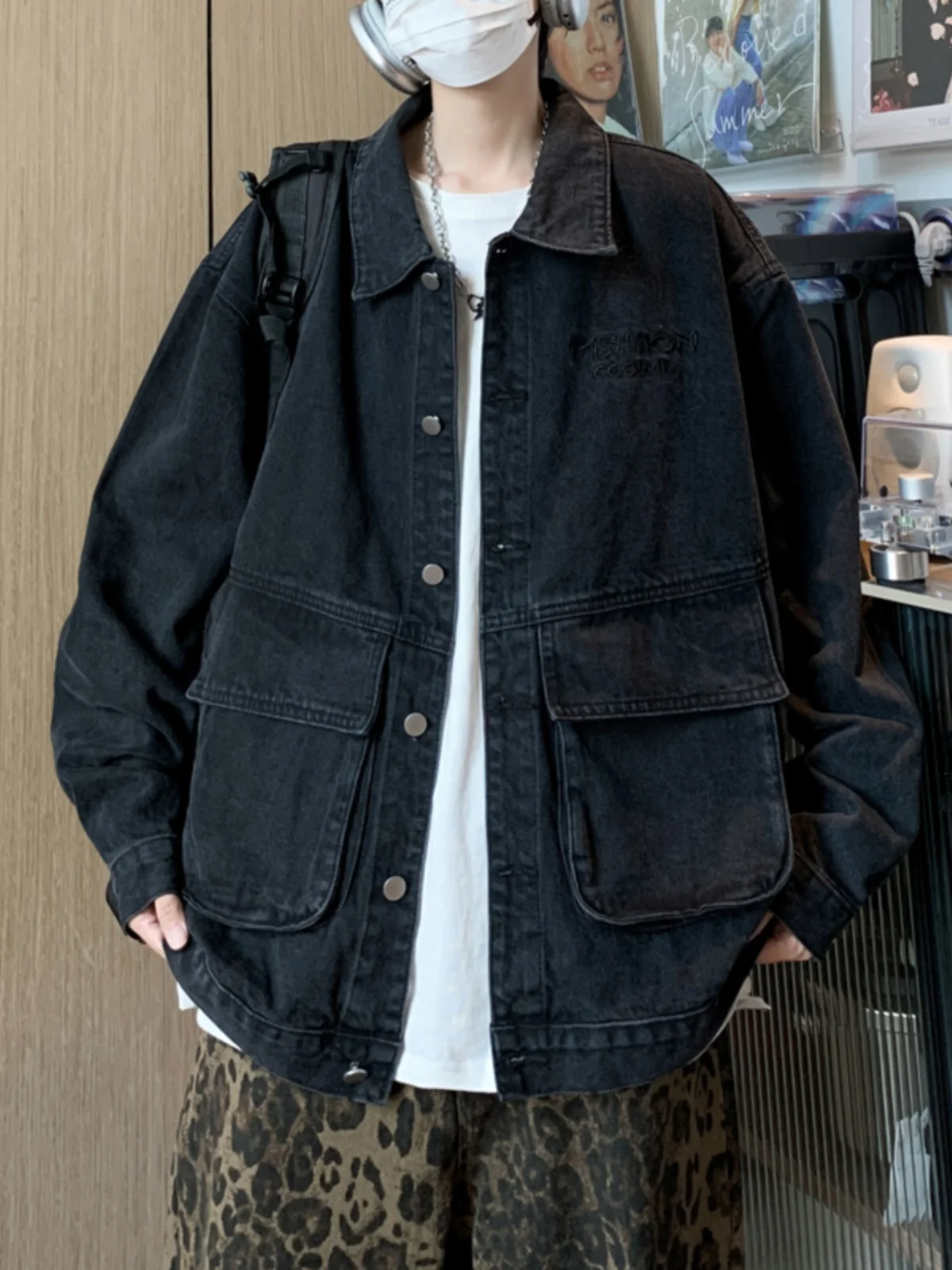 

Мужская джинсовая куртка в американском ретро-стиле с большими карманами, повседневная рабочая куртка свободного кроя, молодежная модная осенняя верхняя одежда