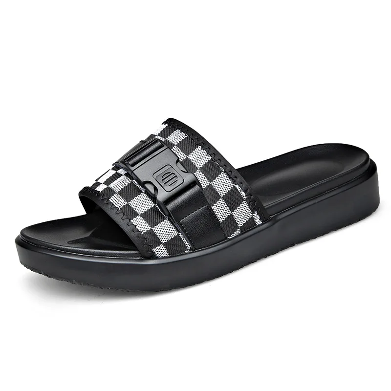 

Летняя модная легкая пляжная обувь на мягкой подошве для мужчин, модные повседневные дизайнерские тапочки в сетку, мужские тапочки высокого качества