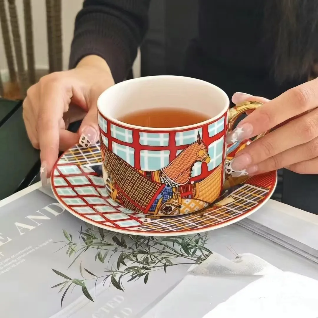 European Style Light Luxury Bone China Coffee Cup and Dish Set, Couple Gift Box Set, Afternoon Tea Cup, Home Companion Gift Set