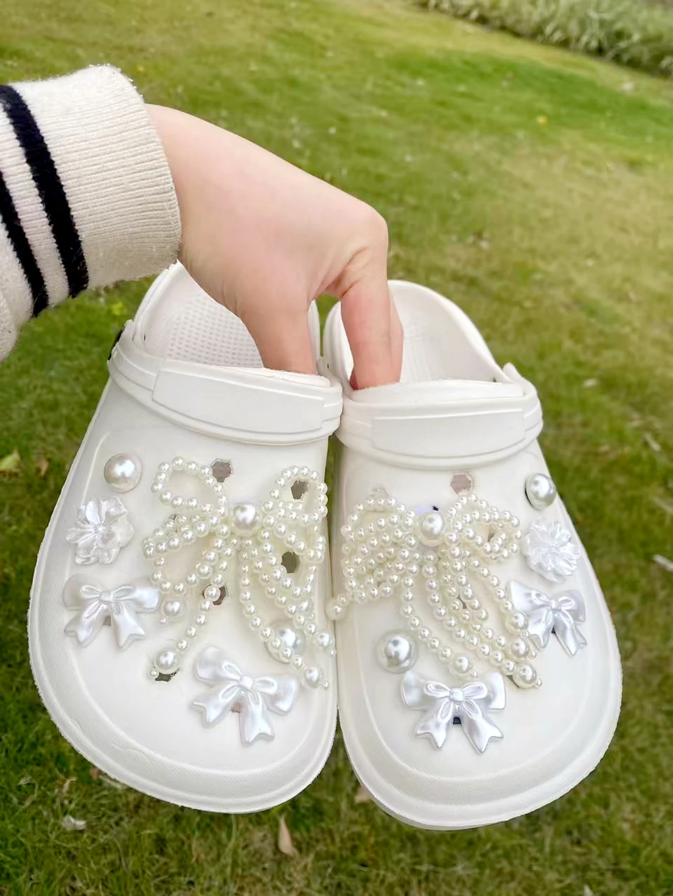 12-Pack White Pearl Butterfly Knots shoes Accessories Elegant