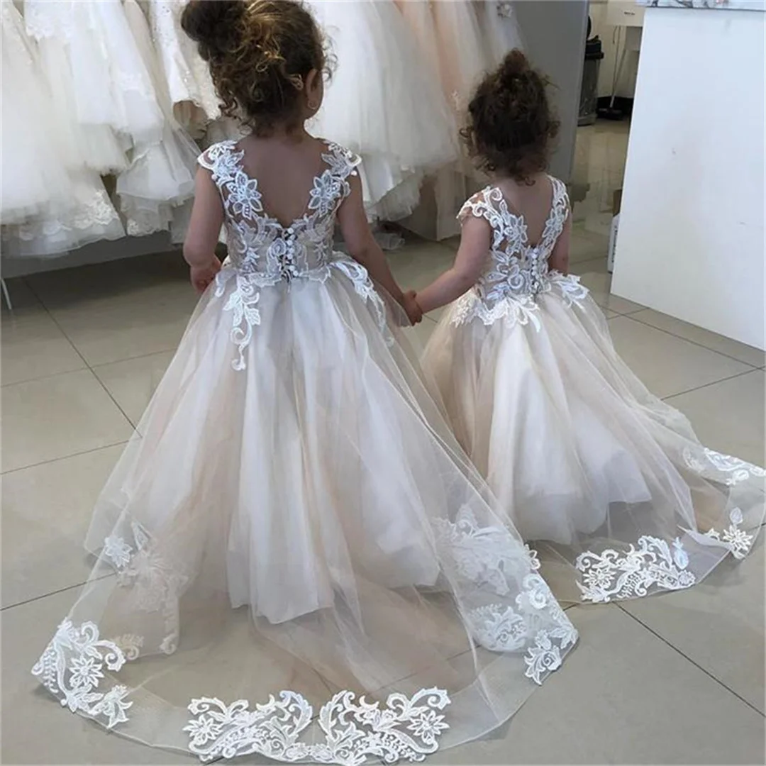 

Customized Tulle Wedding Girls Pageant Dresses Lace Flower Girls Dresses Sheer Neck Cap Sleeves Appliques Party Dresses