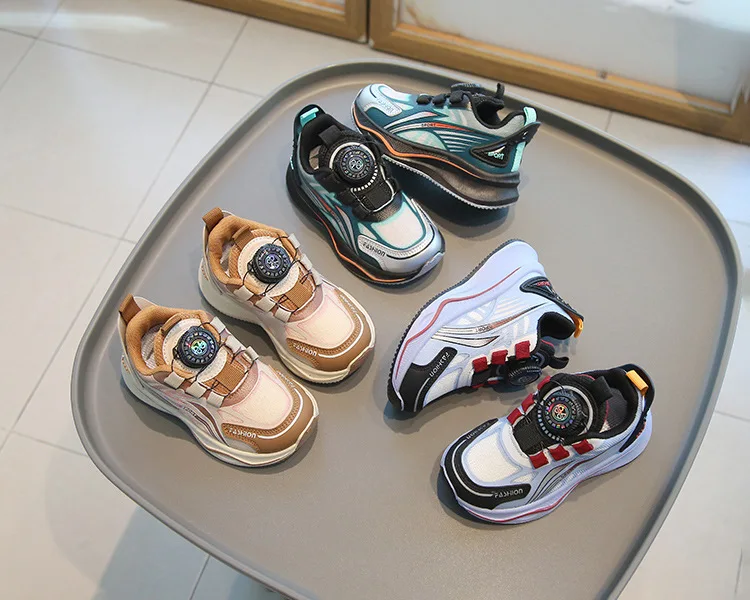 Детские весенне-осенние модные кроссовки для мальчиков, дышащая повседневная обувь с сеткой и поворотными пуговицами, кроссовки для бега на мягкой подошве для девочек, нейтральные