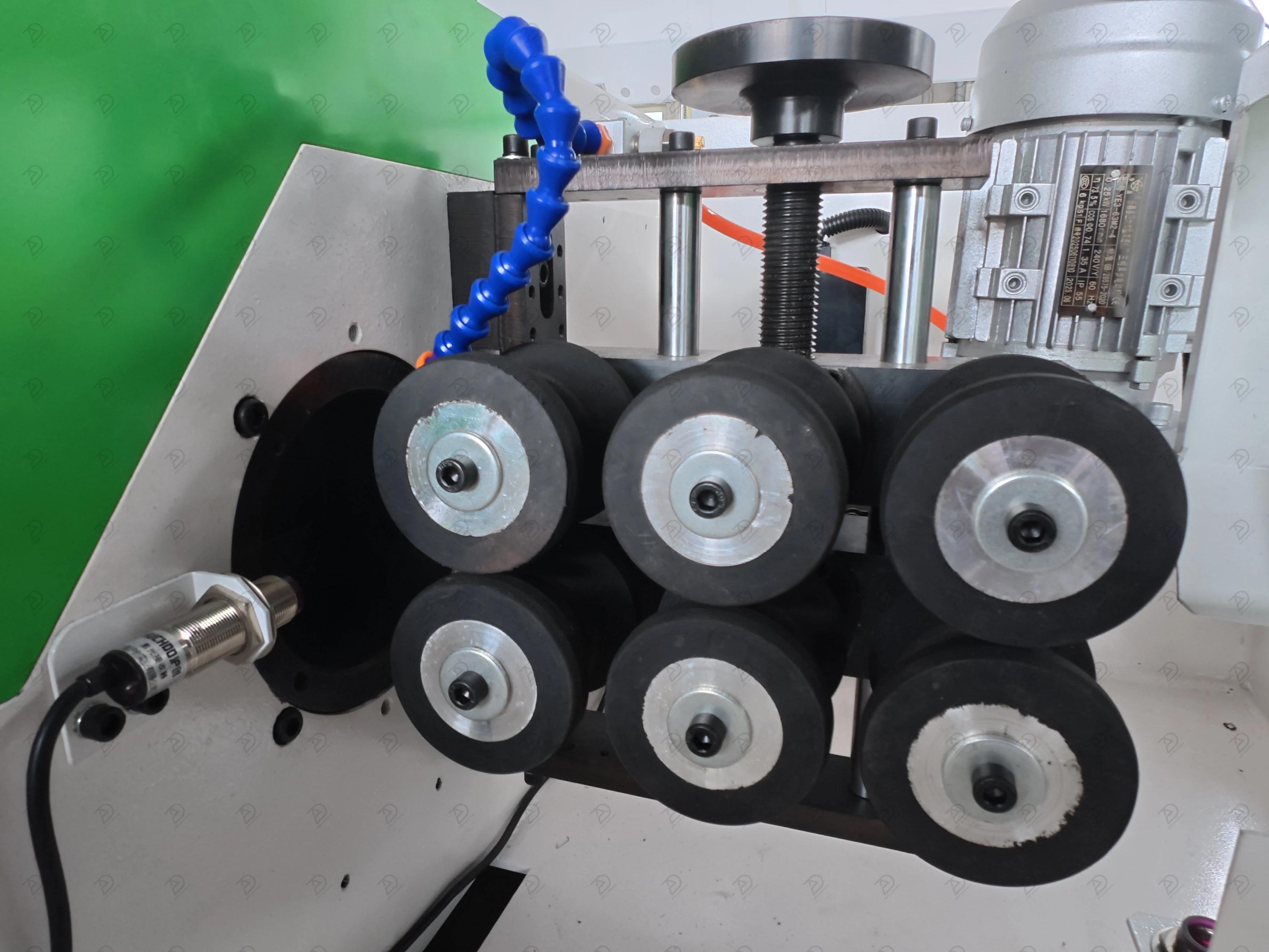 Automatic Ss Pipe Tube Metal Pipe Flat Surface Buffing Polishing Grinding Machine