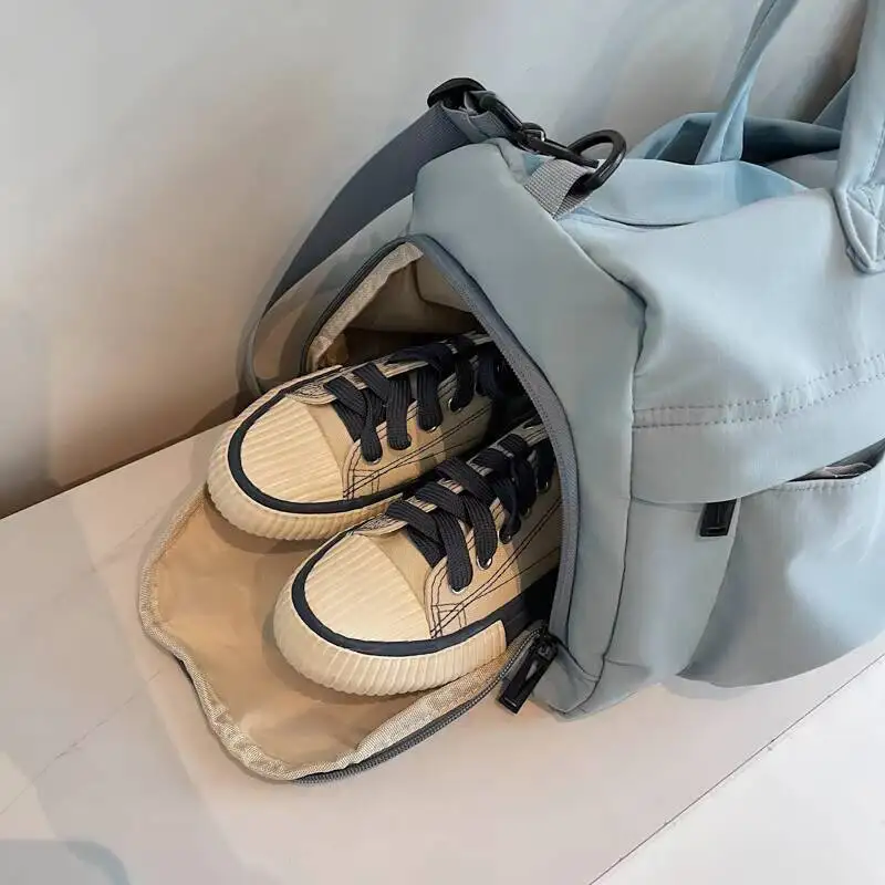 حقيبة رياضية عصرية للنساء للسفر حقيبة واق من المطر تحمل حقيبة عطلة نهاية الأسبوع مع حجرة للأحذية حقيبة عطلة نهاية الأسبوع يجب اقتناؤها أثناء السفر #3