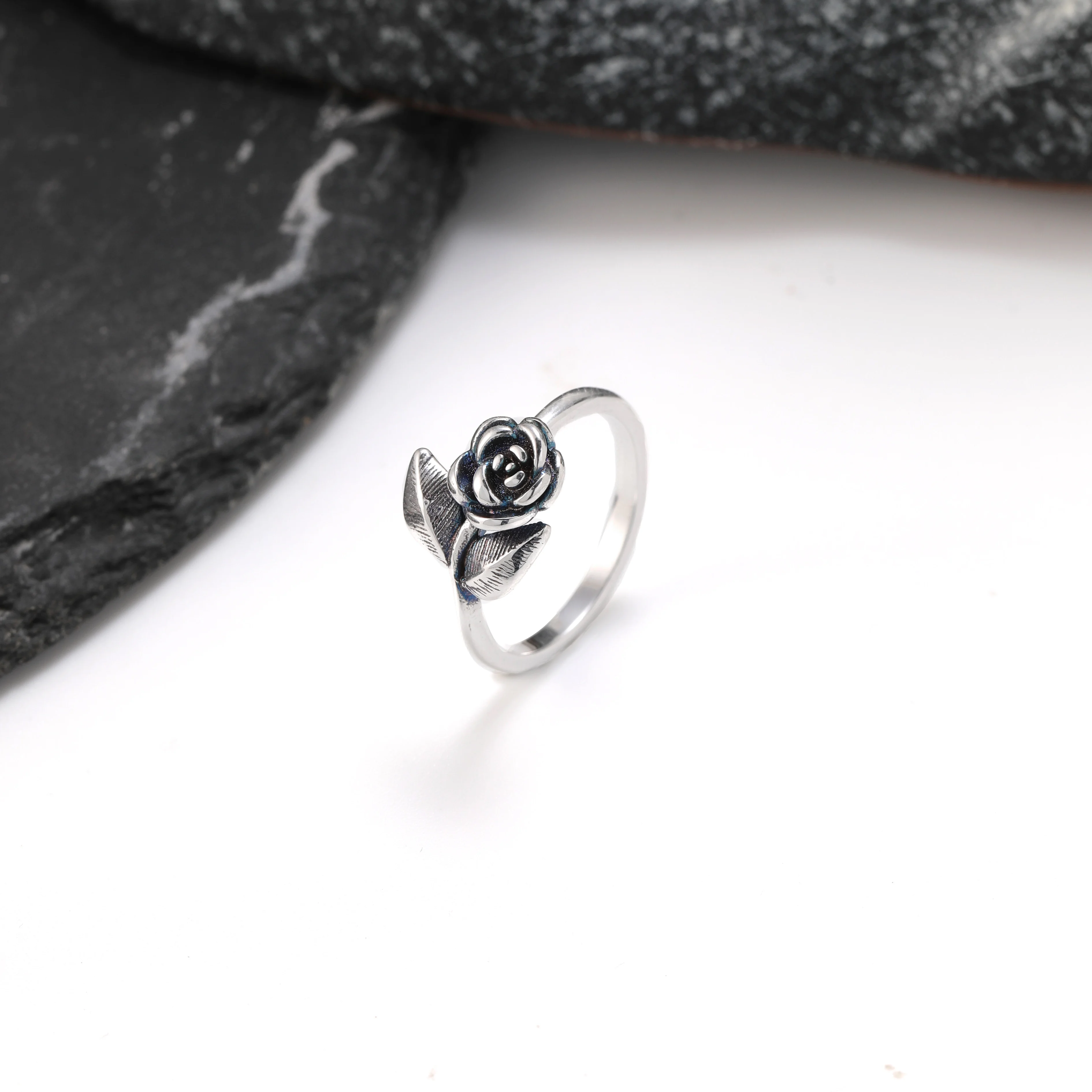 

R053 genuine 925 sterling silver fashionable and exquisite Small Rose Ring