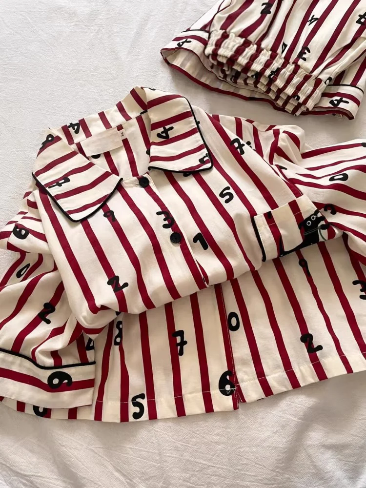 

Cute Little Dog Japanese Cartoon Couple Tee-Piece Set Summer Loose ort Sve Long Pants Spwear Men Women Home Clothes