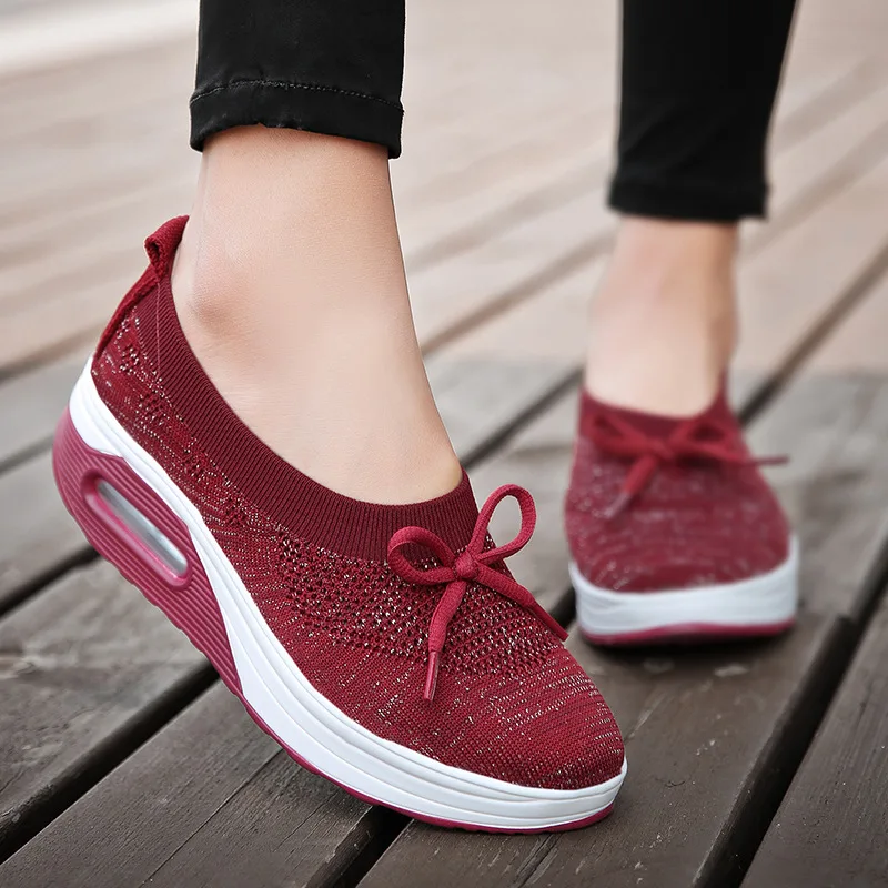 Sneakers Female Flat Soft Comfortable Fashion Lightweight Pumps Shoes Joker Slip-on Super Light Casual Vulcanize  Woman Red