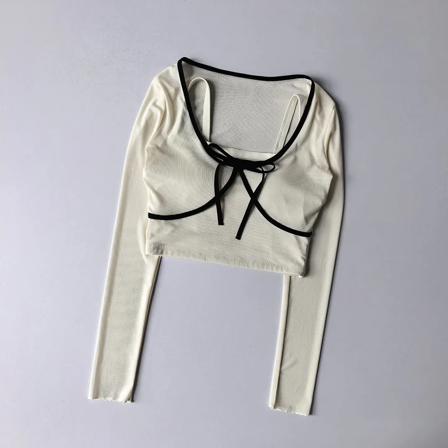 Sexy Yoga-Shirt für Damen, U-Ausschnitt, Farbblock-Design, Langarm-Fitness-Top mit Brustpartie, schmal geschnittenes T-Shirt, Mesh-Pilates-Oberteil – Detail 4