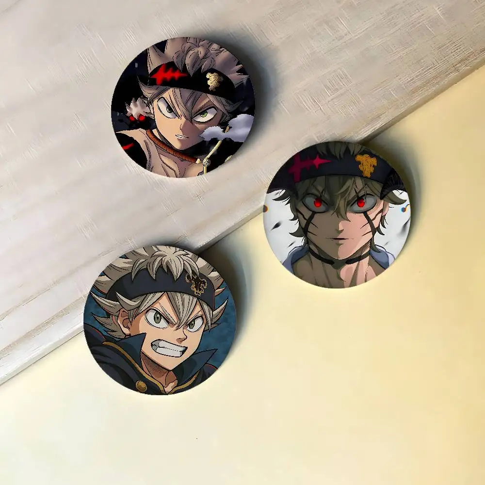 Asta B-Black Clover Badges Peripheral Lapel Pins Tinplate Round Brooch For Shoulder Bag Accessories Souvenir Gifts view 2