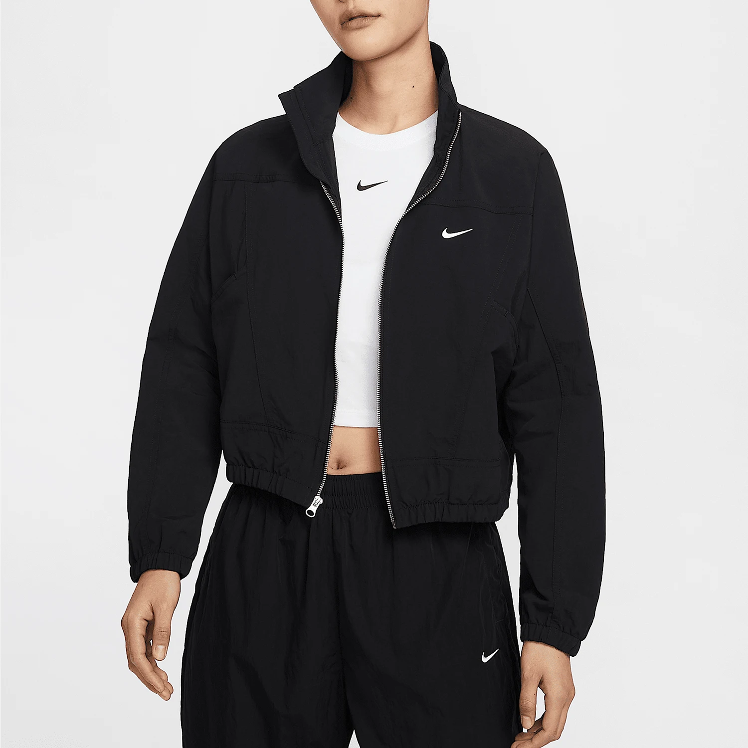 

Nike Authentic Oversize Women's Sun Protection Short Stand Collar Woven Jacket HJ1000-010