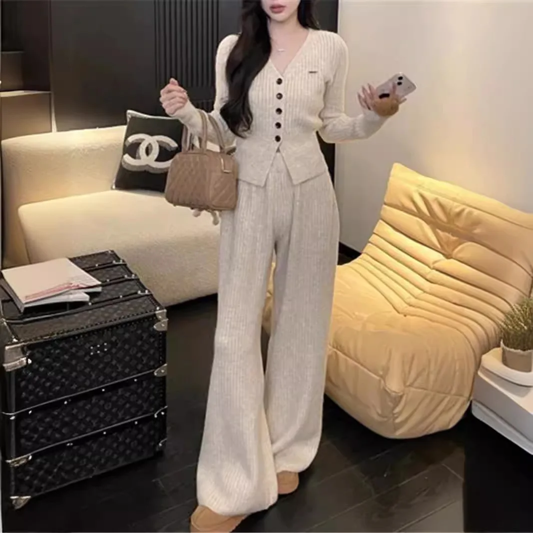 2024 Autumn and Winter New Pants Two-piece Set Retro Style Temperament Knitted Sweater Waist Cinched Sweater Two-piece Set