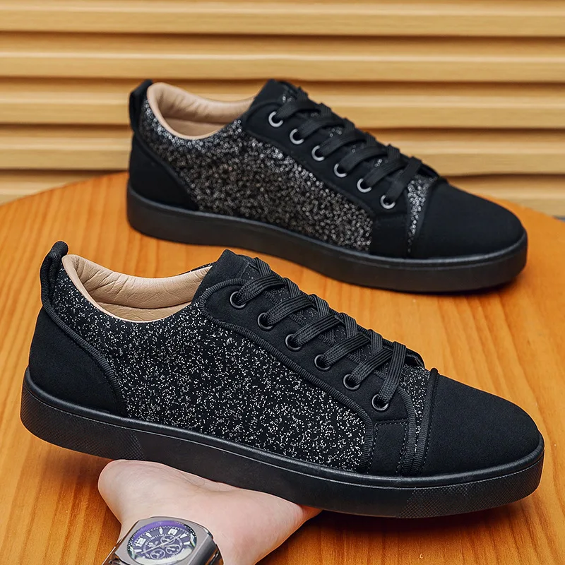 Neue Schuhe für Herren, Leder, Freizeitschuhe, Street Fashion, flache Skateboard-Schuhe, Jugend-Trend, Schnür-Sneaker