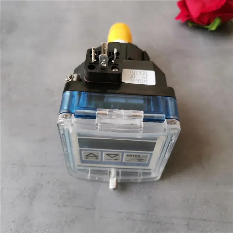 2026.4Burkert Flow Switch 8025 12-36V 4-20MA Pulse Baode Flowmeter 00418762 In Stock