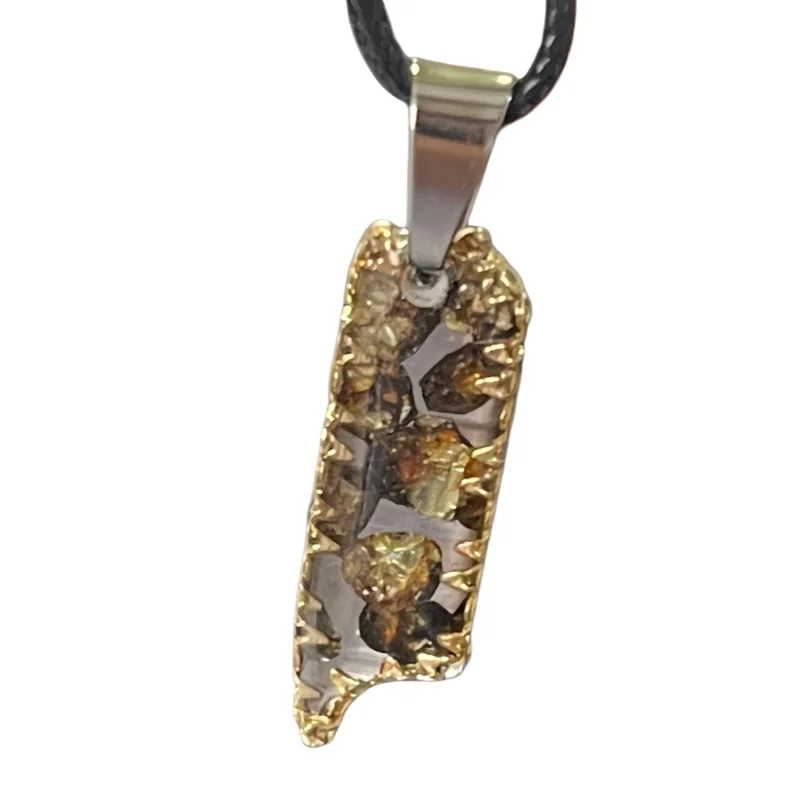 21g-seymchan-olive-meteorite-manual-pendant-olive-meteorite-natural-olive-meteorite-necklace-pendant-specimen-collection-lb149