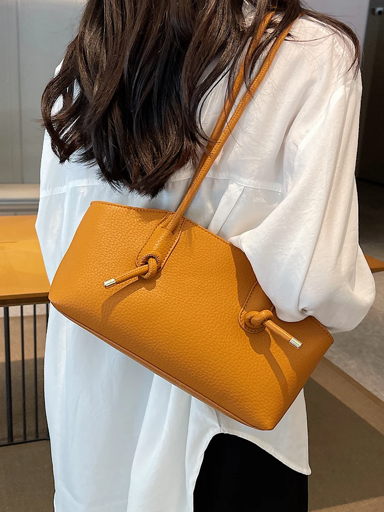 

2025 New Fashion Female Bags Korean Style High-end Small Shoulder Bags Women Underarm Commuting Tote Luxury Guangzhou Bags