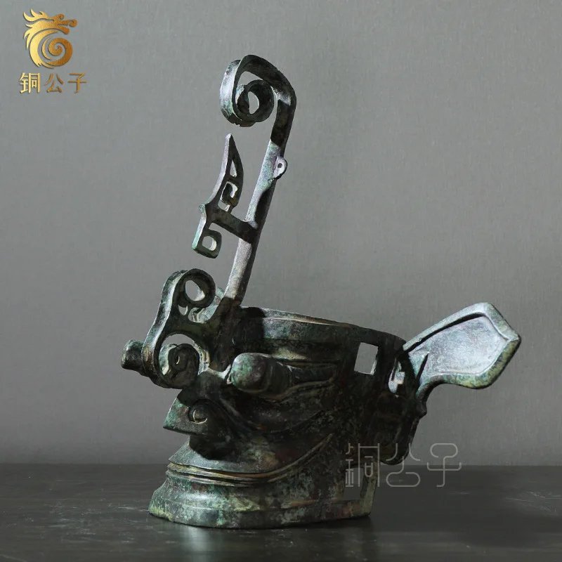 Sanxingdui Crowned Longhorned Mask Antique Ornament Home Video Research Film Props National Trend Craft