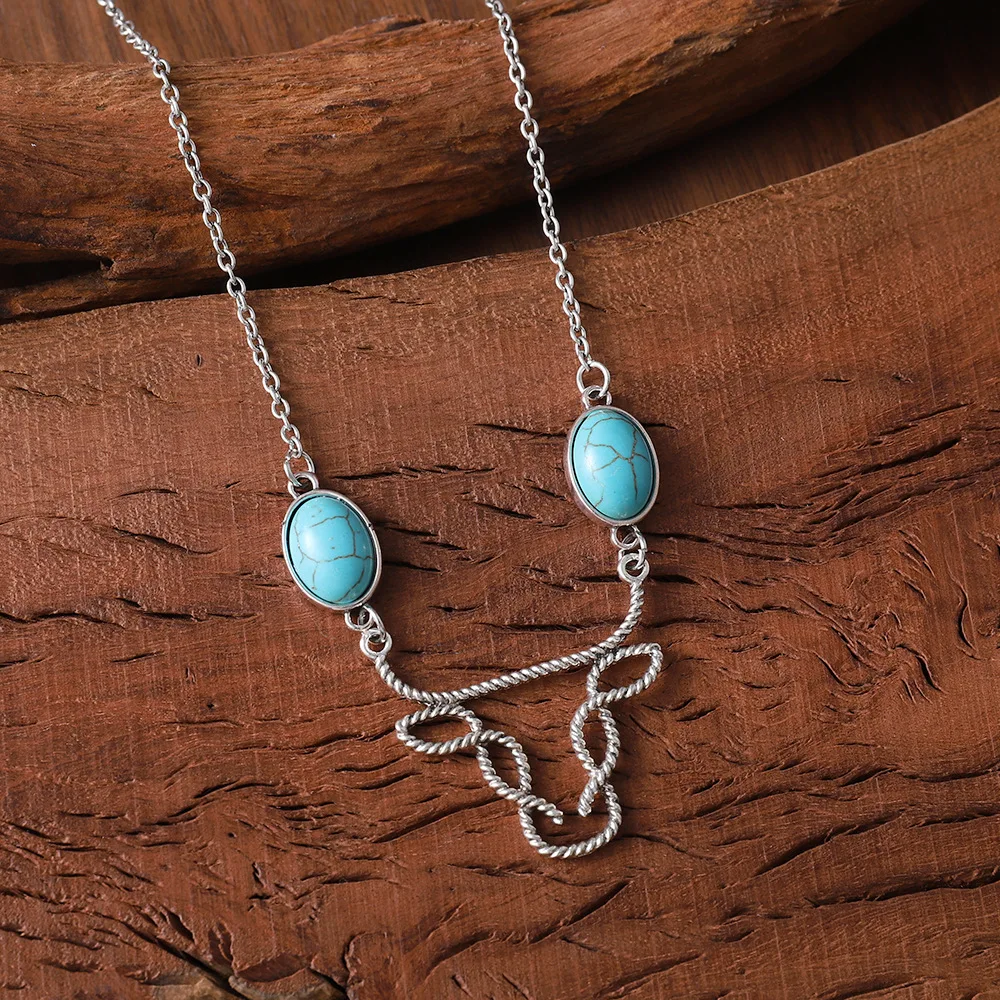 DIY accessories Europe and the United States cross-border new inlaid turquoise cow head necklace, bohemian hollow line niche sim